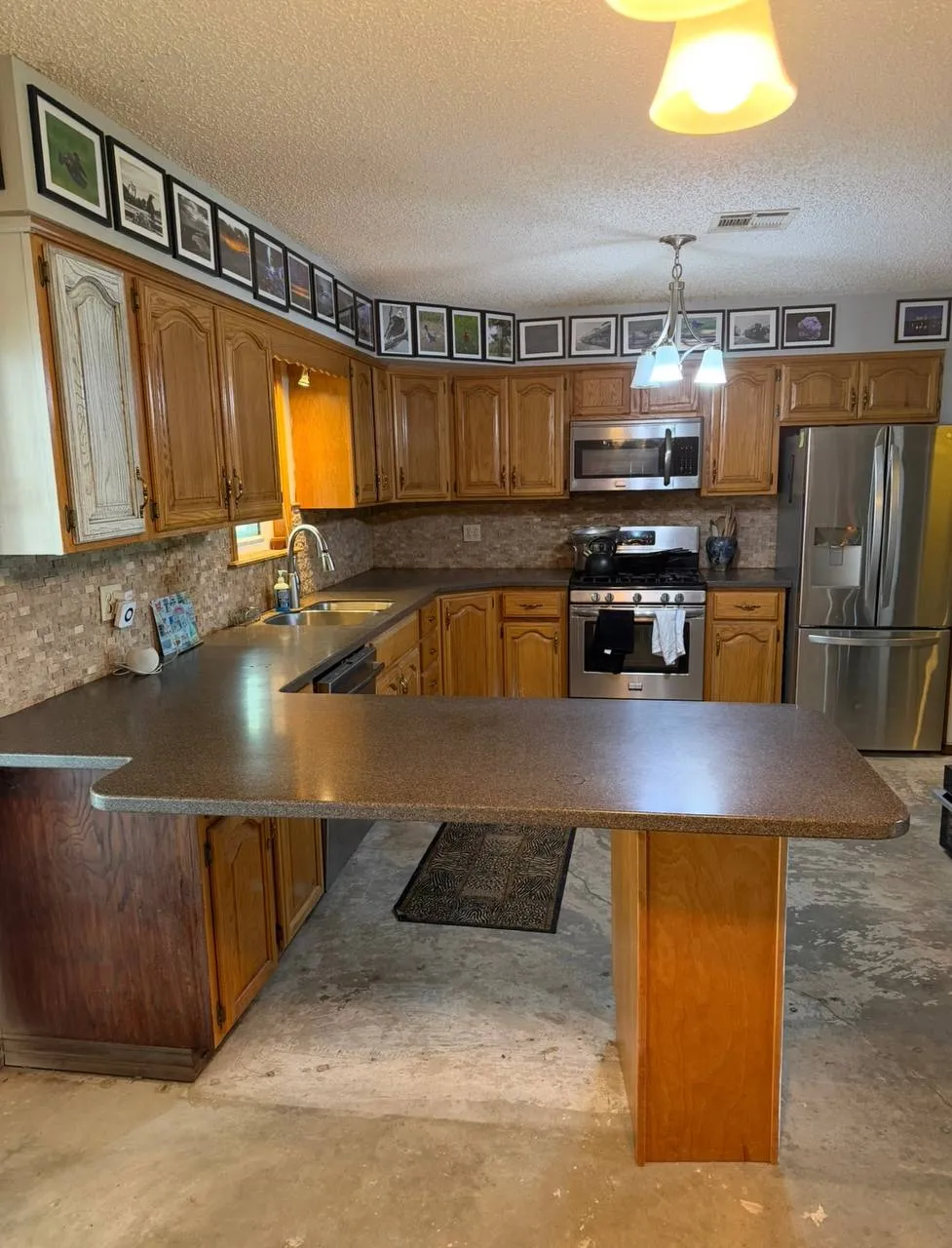 Dark kitchen island before refinishing
